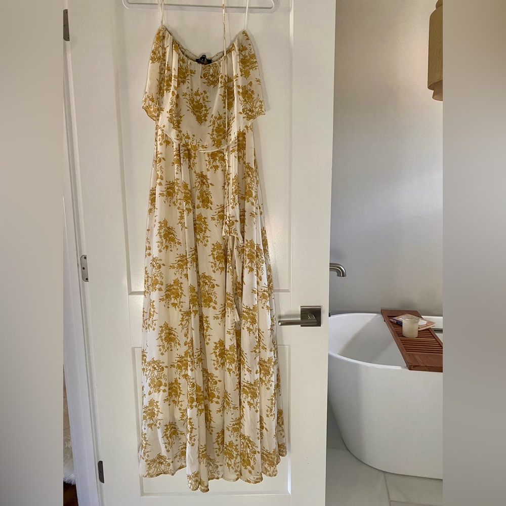 Floral Maxi Dress in White and Yellow